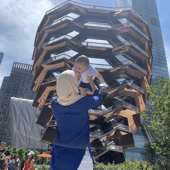 Meet your Posher, Cristina - Picture 1 of 1